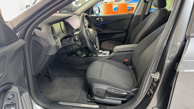 BMW 1-SERIE 118i High Executive Automaat Trekhaak