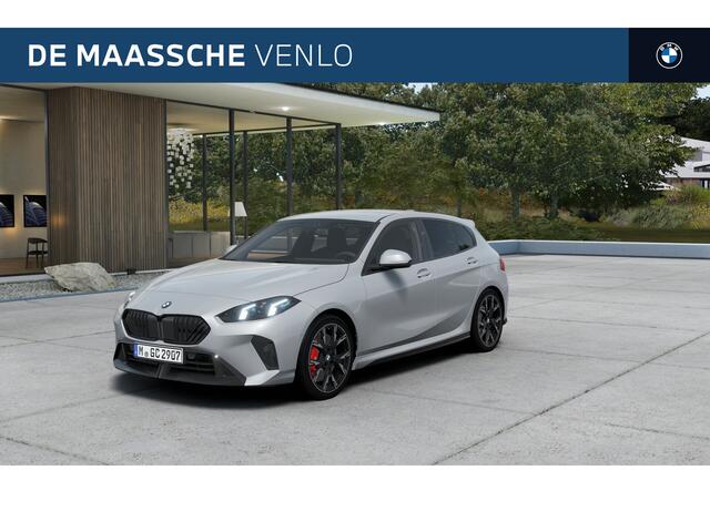 BMW 1-SERIE 120 M Sport Automaat / Sportstoelen / Achteruitrijcamera / M Adaptief onderstel / Comfort Access / Adaptieve LED / Stuurverwarming