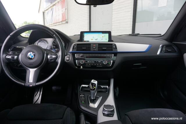 BMW 1-SERIE 118i M-Pakket | Automaat | Schuif/kantel | Carplay