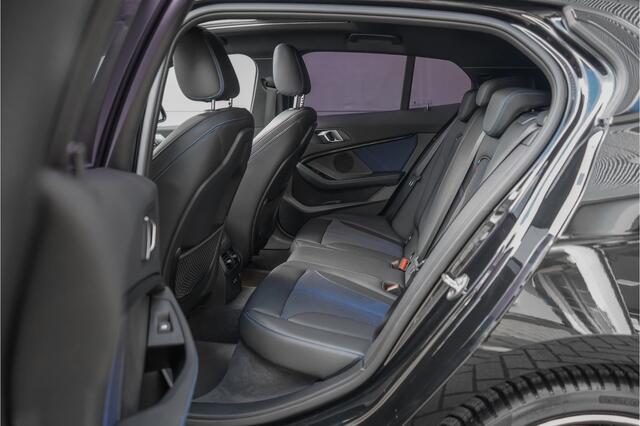 BMW 1-SERIE 118i M-Sport Pano CarPlay Camera HiFi 18"