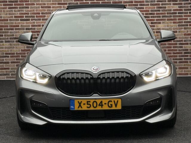 BMW 1-SERIE 120i M Pakket Panorama Kuip H/K Camera Dealer Garantie