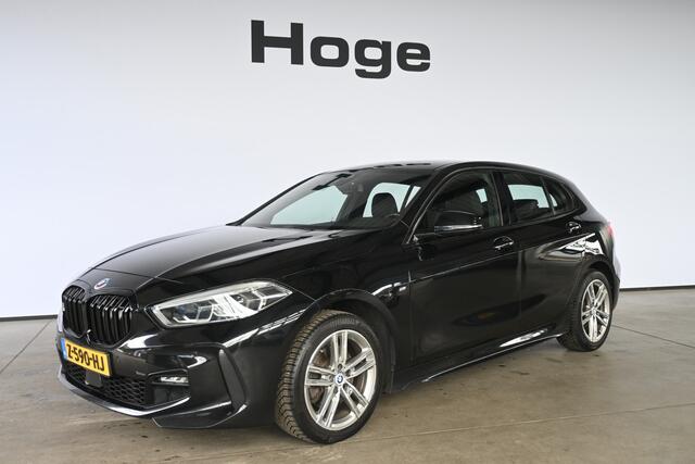 BMW 1-SERIE 118i High Executive Automaat M-Pakket Navigatie Carplay Dealer Onderhouden! Inruil Mogelijk!