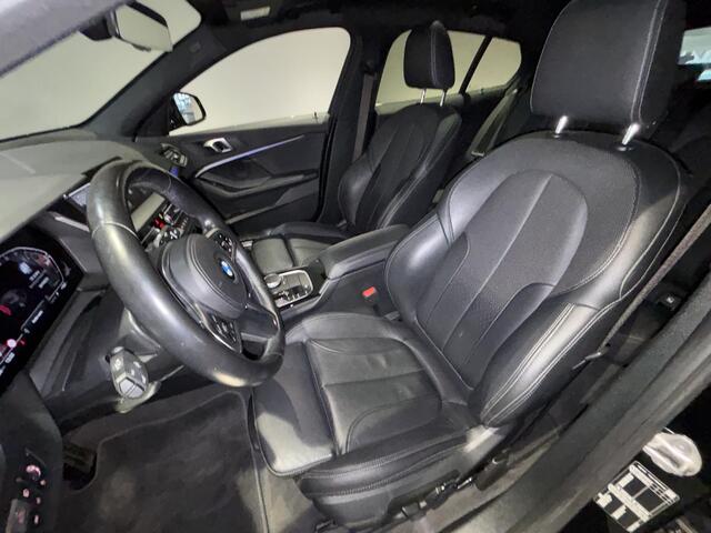 BMW 1-SERIE 118i | Apple Carplay/Android Auto | Comfort Pack | Parking assistent |