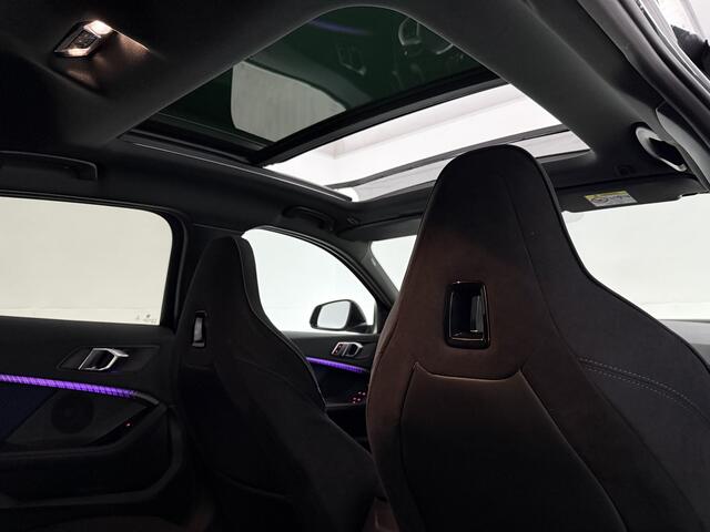 BMW 1-SERIE 118i Executive Edition M-Sport | Pano | Virtual | Sfeer | Carplay | Cruise | Parkeersens. | NAP