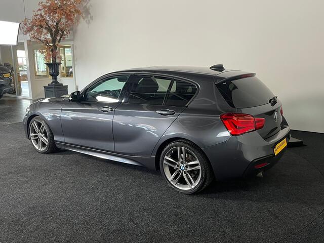 BMW 1-SERIE 118i M-Sport High Executive / Panorama / Camera / Navigatie / LED