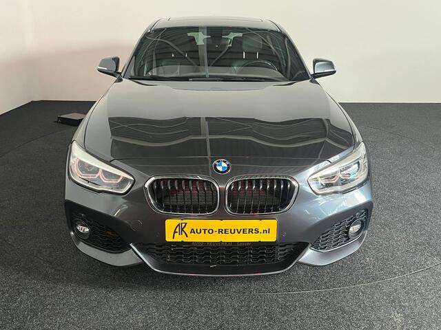 BMW 1-SERIE 118i M-Sport High Executive / Panorama / Camera / Navigatie / LED