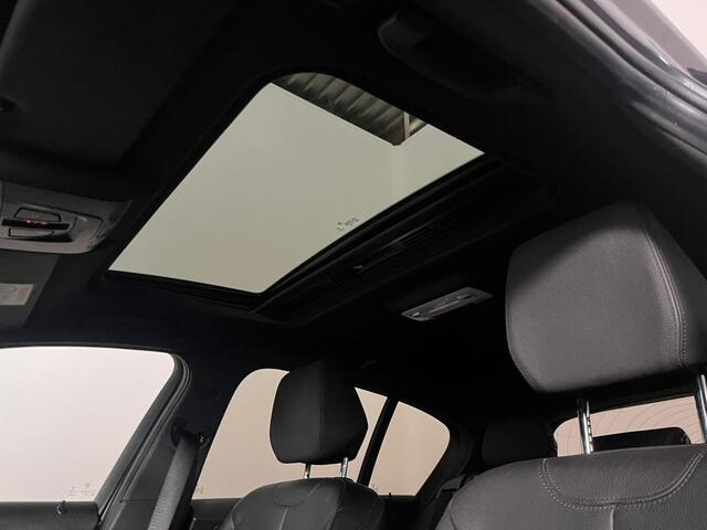 BMW 1-SERIE 118i M-Sport High Executive / Panorama / Camera / Navigatie / LED