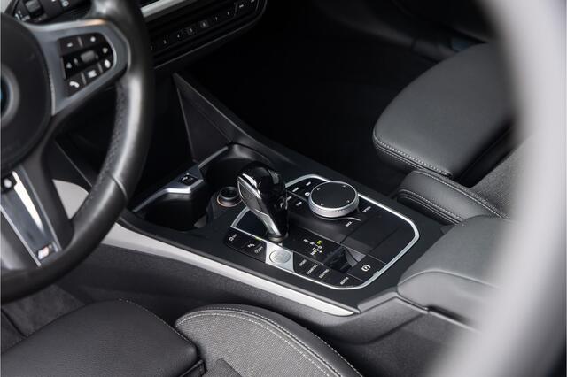BMW 1-SERIE 118i M-Sport stuur - Shadow Line