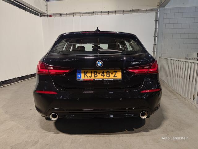 BMW 1-SERIE 120i 178pk M-Sport-Line Aut.7 131kw 5 Drs Connect Pack / Navi / LED / DAB / ACC / Carplay