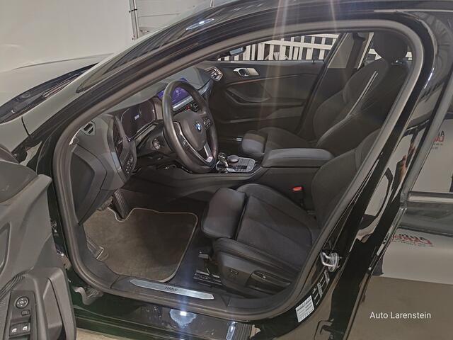 BMW 1-SERIE 120i 178pk M-Sport-Line Aut.7 131kw 5 Drs Connect Pack / Navi / LED / DAB / ACC / Carplay