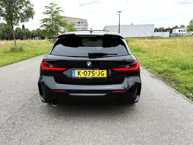 BMW 1-SERIE 116i Executive M Sport |VIRTUAL|PANO|LED|CLIMATE