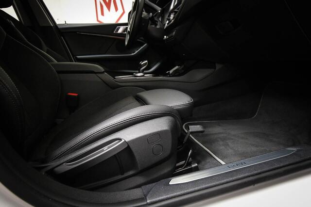 BMW 1-SERIE 118i Executive Edition | LED | HALF LEDER | CLIMA | CRUISE | NAVI | CAMERA | 17"