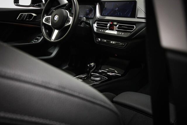 BMW 1-SERIE 118i Executive Edition | LED | HALF LEDER | CLIMA | CRUISE | NAVI | CAMERA | 17"