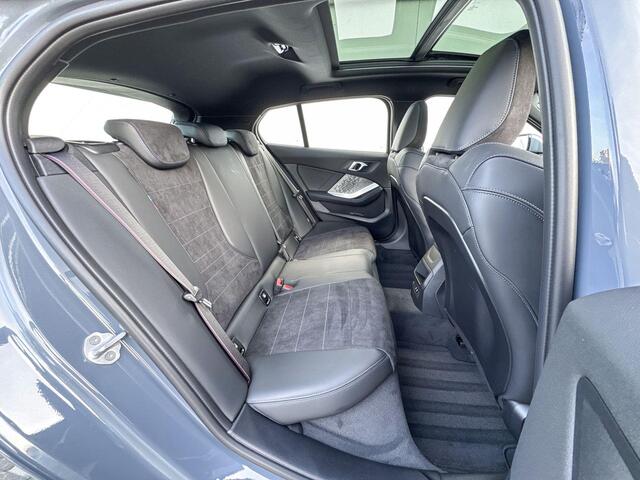 BMW 1-SERIE 120 | M Sport | Panoramadak | Premium Pack | Huisselectie 750