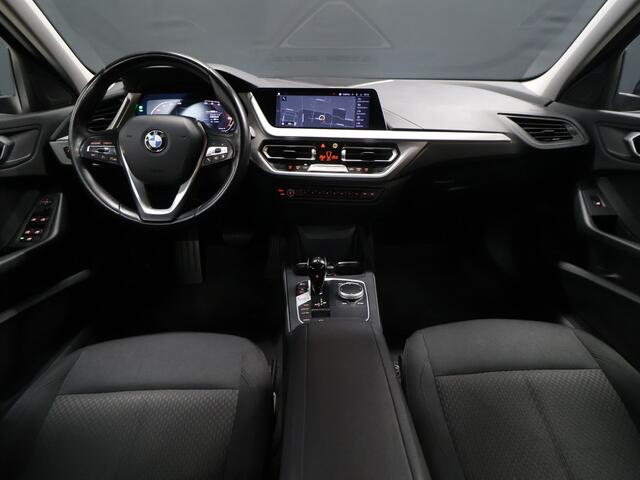 BMW 1-SERIE 116i Business Edition [APPLE CARPLAY, ANDROID, PDC RONDOM, LED, DIGITAL, DASH, CRUISE CONTROL, CLIMATE CONTROL, NIEUWSTAAT]