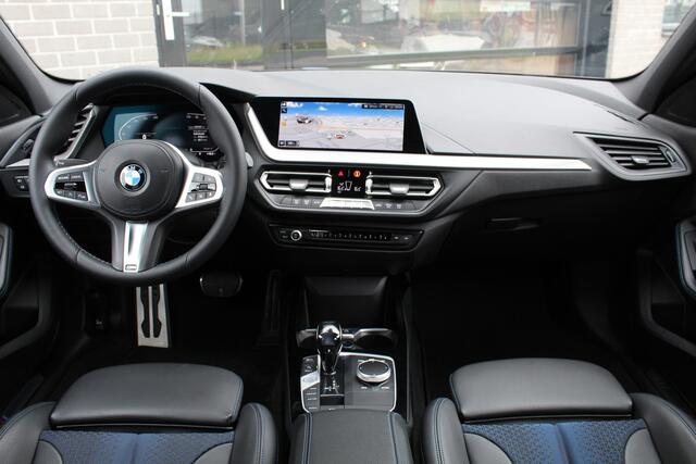 BMW 1-SERIE 118i Business Edition M Sport / Carplay / LED / N.A.P.