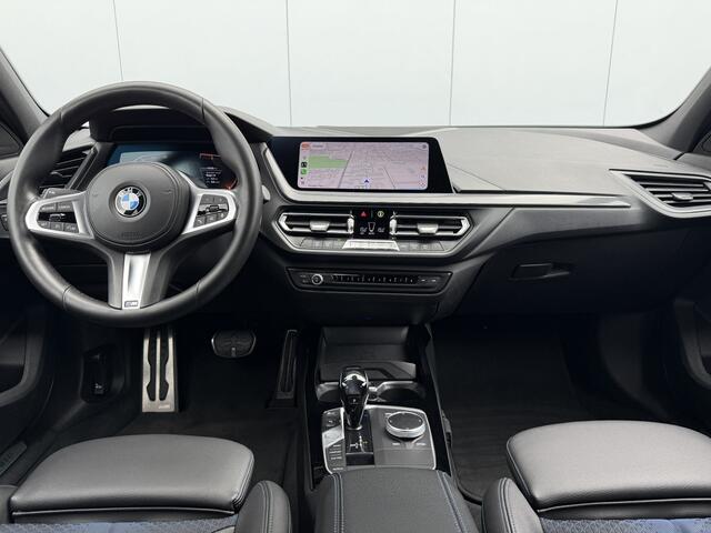 BMW 1-SERIE 118i Executive Edition Automaat M-Pakket/Carplay.