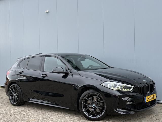 BMW 1-SERIE 118i Executive Edition Automaat M-Pakket/Carplay.