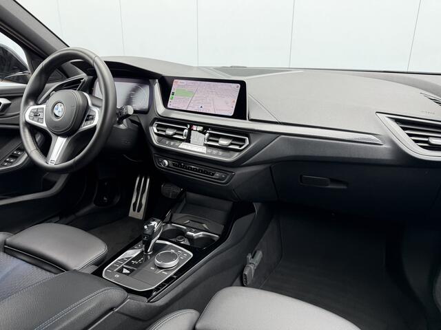 BMW 1-SERIE 118i Executive Edition Automaat M-Pakket/Carplay.