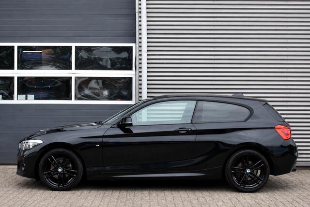 BMW 1-SERIE 118I HIGH EXECUTIVE / M PAKKET / NL AUTO / 1E EIGENAAR