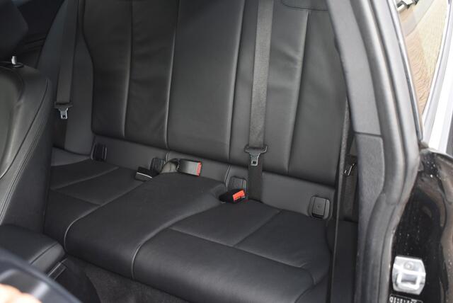 BMW 1-SERIE 118I HIGH EXECUTIVE / M PAKKET / NL AUTO / 1E EIGENAAR