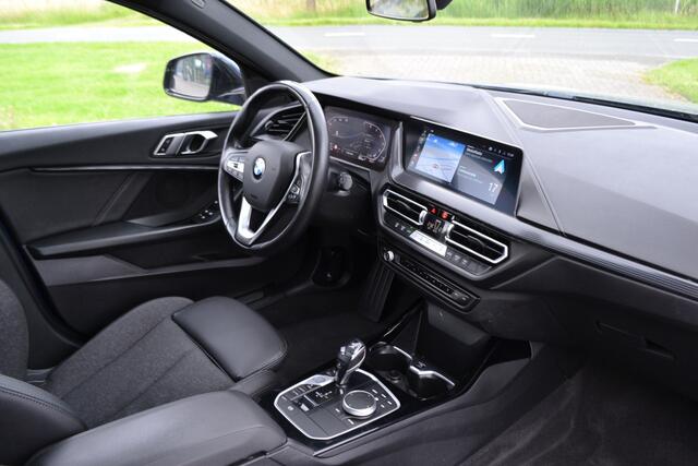 BMW 1-SERIE 118i Automaat | Sportline Business Edition | Carplay | Panoramadak | Dealeronderhouden.