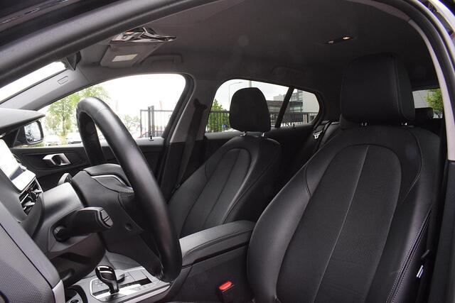 BMW 1-SERIE 118i | Leder | Apple Carplay | Stoelverw. | ACC