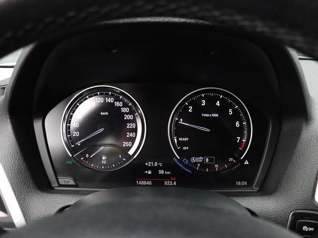 BMW 1-SERIE 116i Executive | LED | CRUISE | NAVI | PDC | CLIMATE |