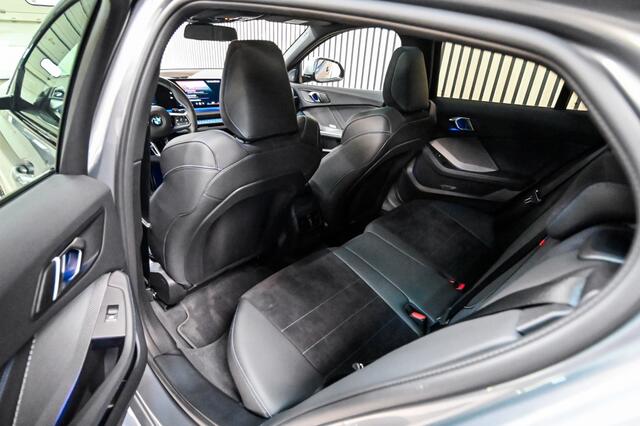BMW 1-SERIE Limousine 120 M Sport | PANO | ACC