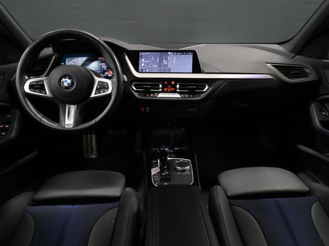 BMW 1-SERIE 118i Business Edition [M SPORT, APPLE CARPLAY, ANDROID, CAMERA, PDC V+A, CRUISE, CLIMATE, HIFI AUDIO, DIGITAL DASH, LED KOPLAMPEN, NIEUWSTAAT]