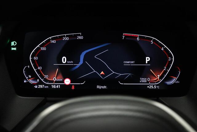 BMW 1-SERIE 118i M-Sport High Executive Edition | PANORAMADAK | DAB | APPLE | STOELVERWARMING | 18"