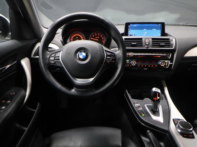 BMW 1-SERIE 118i High Executive [SCHUIFKANTELDAK, STOELVERWARMING, BLUETOOTH, CRUISE, PDC V+A, LED, VOL LEDER, NAVIGATIE, NIEUWSTAAT]