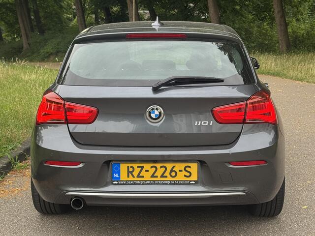 BMW 1-SERIE 118 i 5 deurs, 11.000 km p/jr !