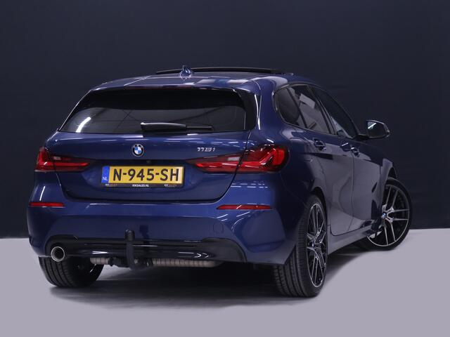 BMW 1-SERIE 118i M Sport [SCHUIFKANTELDAK, APPLE CARPLAY, ANDROID AUTO, STOELVERWARMING, STUURVERWARMING, ACHTERUITRIJCAMERA, PDC V+A, LED KOPLAMPEN, SPORTSTOELEN, 2-ZONE CLIMATE CONTROL, CRUISE CONTROL, NIEUWSTAAT]