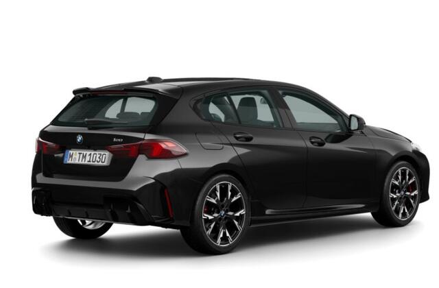 BMW 1-SERIE 120 | M Sportpakket + Pro | Glazenpanoramadak | Innovation Pack | Harman Kardon | Driving Assistant | Stuurwiel verwarmd |