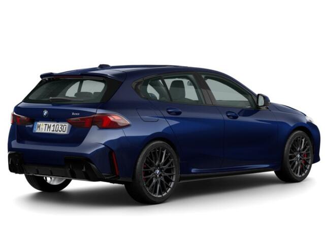 BMW 1-SERIE 120 | M Sportpakket + Pro | Stuurwiel verwarmd | Panoramadak | Driving Assistent | Harman Kardon | Premium Pack |