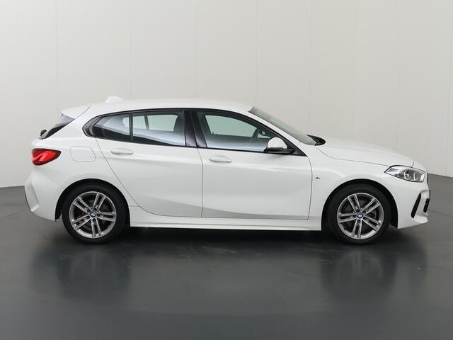 BMW 1-SERIE 118i Executive Edition M-Sport | Virtual Cockpit | Navigatie | Cruise Control | Climate Control | Parkeersensoren |