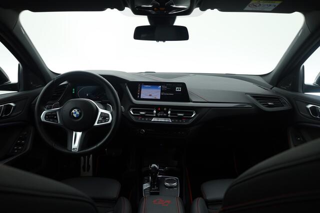 BMW 1-SERIE 128ti 265PK M-Sport Pro | Rijklaar! | Dig. Cockpit | HUD | Harman/Kardon | Adapt. Cruise | Dodehoek | Leder/Alcantara | Stoelverw. | Camera+PDC | Sfeerverl. | NAV+App.Connect | LED | DAB | Climate V