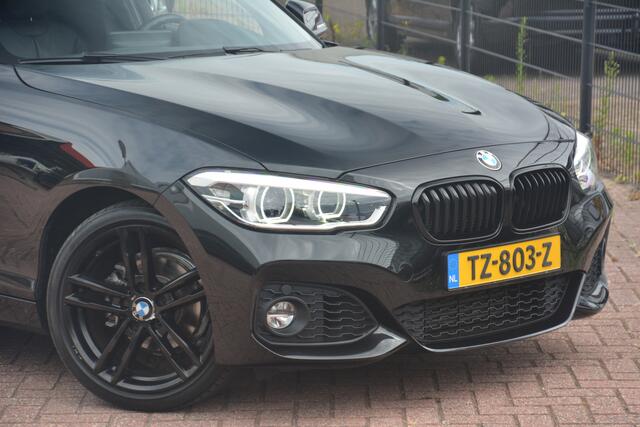BMW 1-SERIE 118i Executive | M-pakket | Navigatie | Sportstoelen | Leer | PDC | NL auto!! |