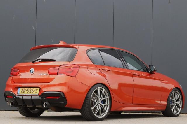 BMW 1-SERIE M140i xDrive I KW V3 I Mosselman 450PK I Leder