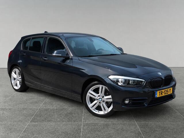 BMW 1-SERIE Executive 118i 136pk AUTOMAAT | NAVI | 18 INCH LM-VELGEN | CLIMA | LED |