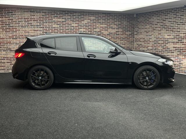 BMW 1-SERIE M135i xDrive Executive