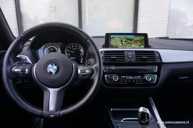 BMW 1-SERIE 118i Edition M Sport Shadow M-Pakket | Automaat | Navig | Leder |