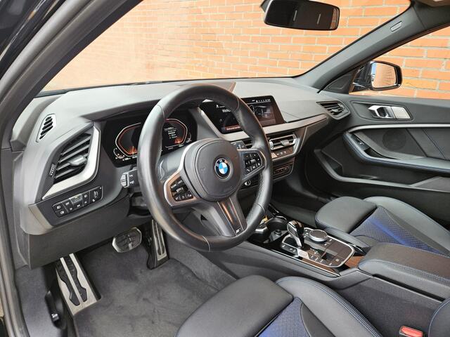 BMW 1-SERIE 120i M-Sport Automaat Sportpack Carplay Camera