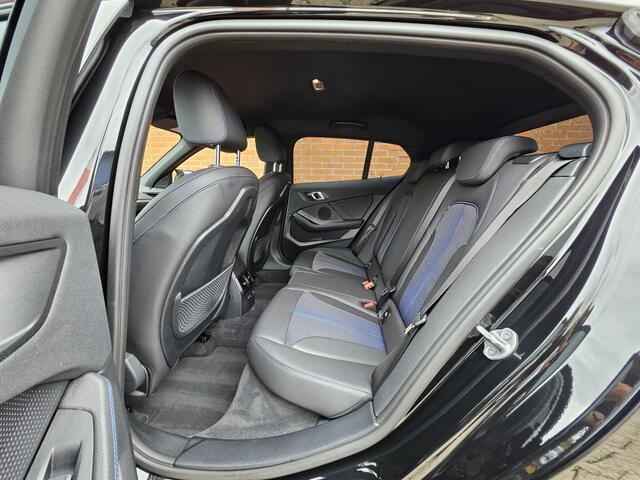 BMW 1-SERIE 120i M-Sport Automaat Sportpack Carplay Camera