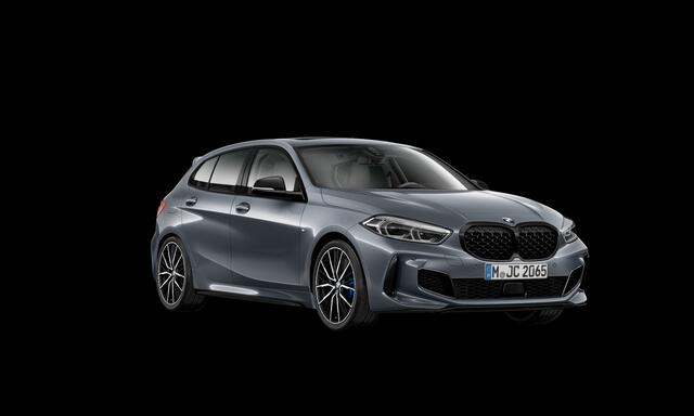 BMW 1-SERIE M135i xDrive | Live Cockpit | Panorama | Leder | H&K | Head-Up | Camera | 19"LM | Storm Bay