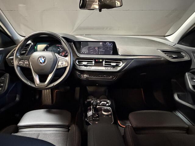 BMW 1-SERIE 118i Executive Edition | Carplay | Adaptive cruise | Full LED | Goed onderhouden
