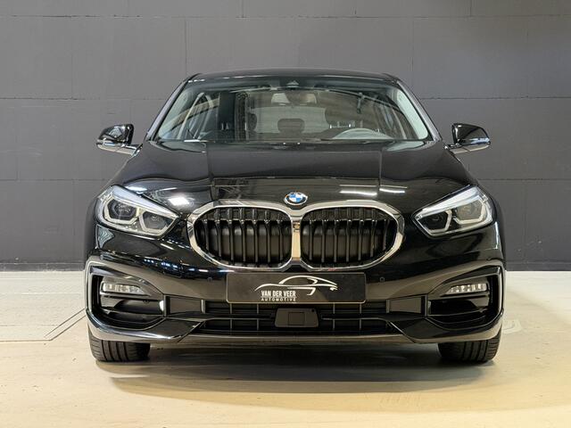 BMW 1-SERIE 118i Executive Edition | Carplay | Adaptive cruise | Full LED | Goed onderhouden