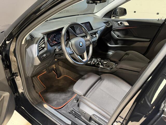 BMW 1-SERIE 118i Executive Edition | Carplay | Adaptive cruise | Full LED | Goed onderhouden