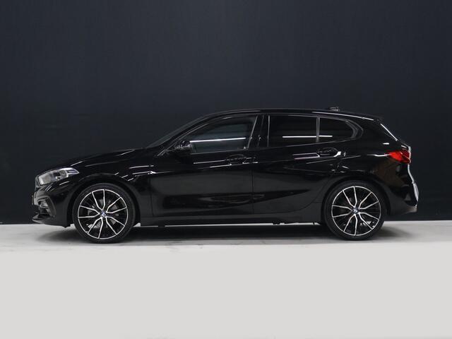 BMW 1-SERIE 118i Executive Edition [ADAPTIVE CRUISE, SPORT LINE, APPLE CARPLAY, ANDROID, STOELVERWARMING, LED, PDC V+A, CLIMATE CONTROL, NAVIGATIE, PRIVACY GLASS, DAB, BLUETOOTH, NIEUWSTAAT]
